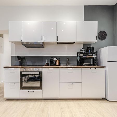 Discover Apartment Ливорно Екстериор снимка